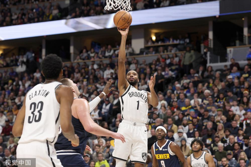 在教练和团 在教练和团